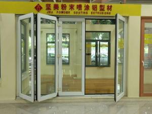  Puertas y ventanas abatibles de aluminio 
